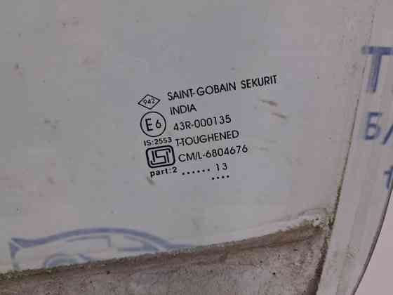 Стекло двери переднее левое Dacia Duster 2010-2017 8200733023 (Арт. 62485) Київ