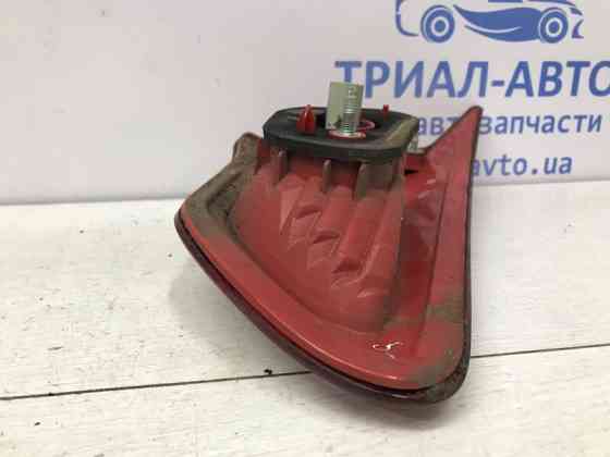 Фонарь задний внутренний правый Mitsubishi Lancer 10 1.5 БЕНЗИН 4A91 2007 (б/у) Киев