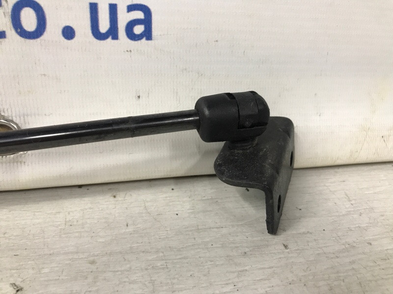 Амортизатор крышки багажника SsangYong Rexton Y250 2.7 D27DT 2006 (б/у) Киев - изображение 3