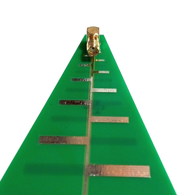 Антенна направленная 50kHz-6300MHz 7dBi, до 40W, SMA-female, 280х180х1 мм + пигтейл SMA-SMA 30 cм Дніпро - зображення 10