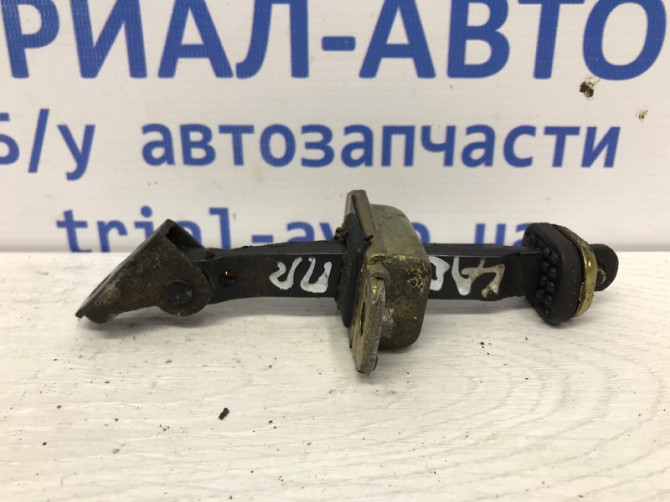 Ограничитель двери передний правый Chevrolet Lacetti 2004-2013 96548128 (Арт. 56248) Київ - зображення 1