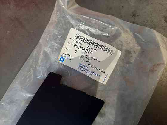 Накладка двери передней левой вертикальная Daewoo Leganza Дніпро