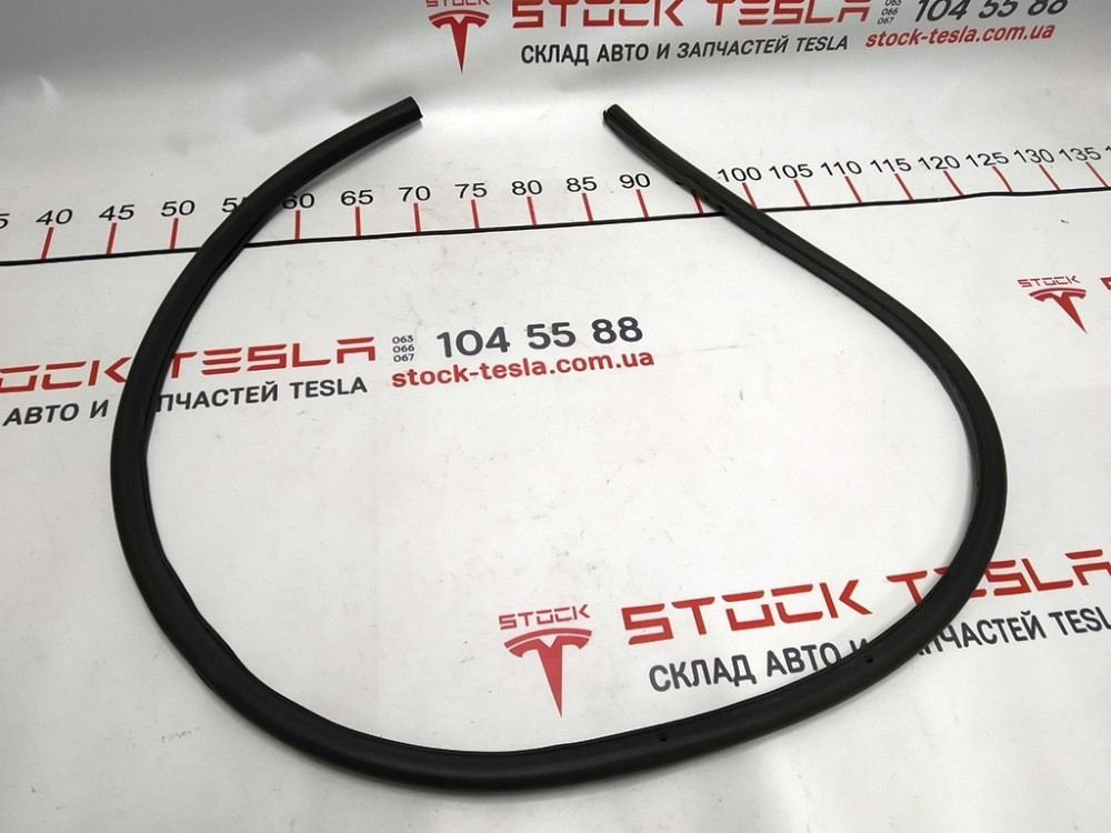 Уплотнитель двери задней левой (с повреждениями) Tesla model 3 1090509-00-D Київ - зображення 2