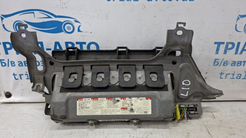 Подушка в колени Mitsubishi Lancer 2007-2017 7030A073XA (Арт. 72586) Киев - изображение 2