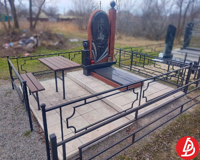 Огорожі на могилу. "Броневик" Дніпро. Дніпро - зображення 1