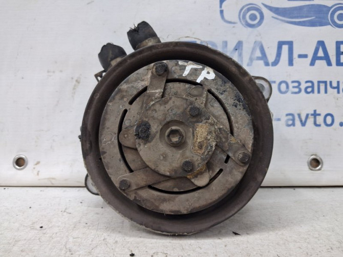 Помпа дополнительная Toyota Prado J120 3.0 DIESEL 1KDFTV 2002 (б/у) Киев - изображение 2