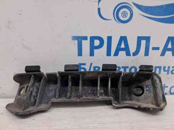 Кронштейн бампера передний левый Kia Ceed ED 1.6 DIESEL D4FB 2006 (б/у) Киев
