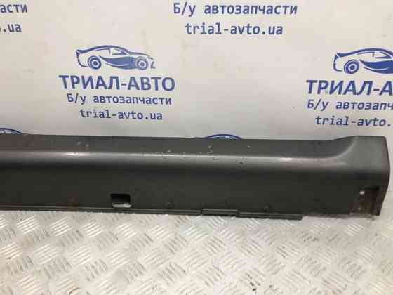 Накладка порога внешняя правая Kia Sorento BL 2.5 DIESEL D4CB 2002 перед. (б/у) Київ