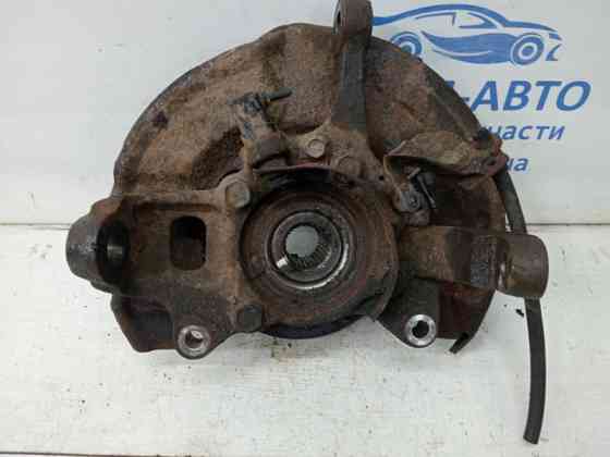 Кулак поворотный правый со ступицей Mitsubishi L200 2006-2015 MR992378 (Арт. 60949) Киев