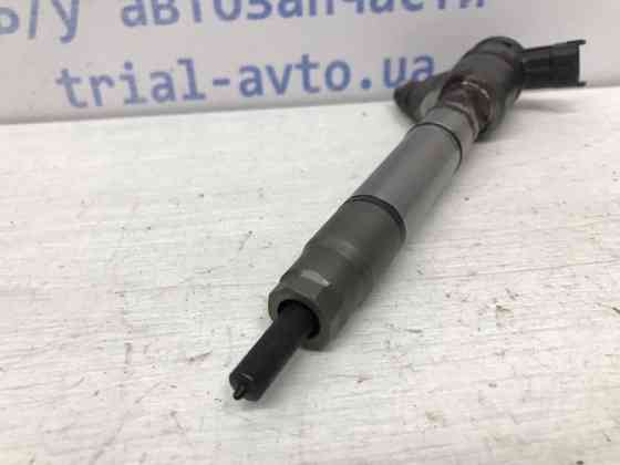 Форсунка топливная Hyundai Tucson TL 1.7 DIESEL D4FD 2015 (б/у) Киев