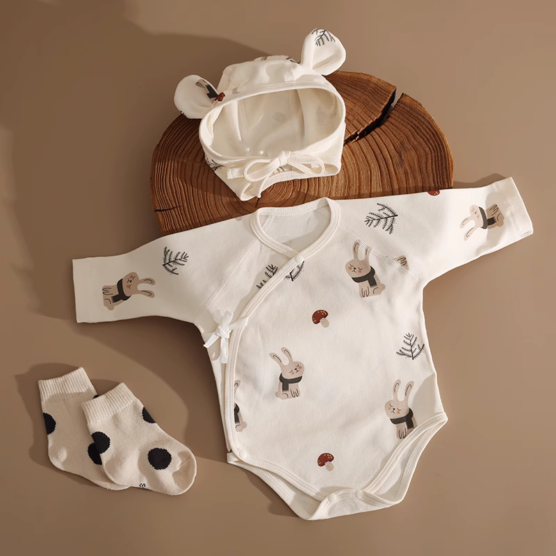 Комплект для немовля демісезонний: боді + шапочка + шкарпетки Киев - изображение 1