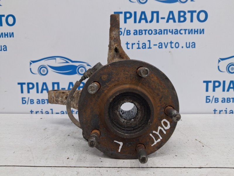 Кулак поворотный левый со ступицей Mitsubishi Outlander CU 2.4 БЕНЗИН 4G69 2003 (б/у) Київ - зображення 5