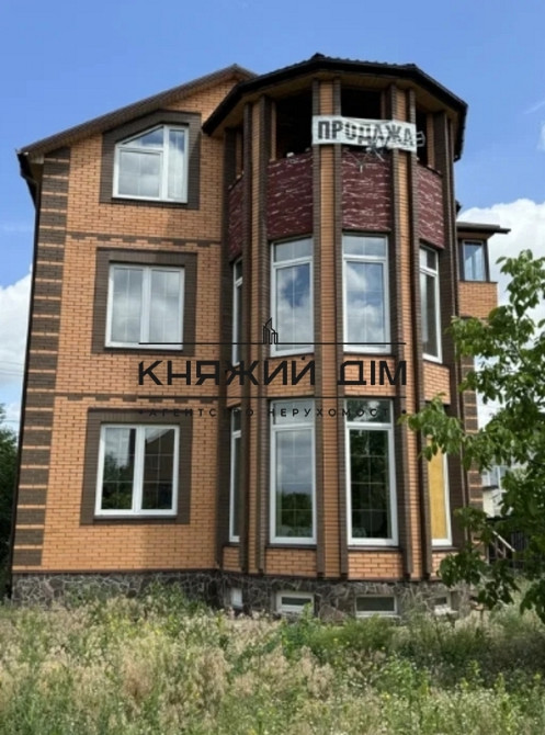Продаж будинку 317 м2 на 6 сотках в Бучі. № 2211761 Киев - изображение 1