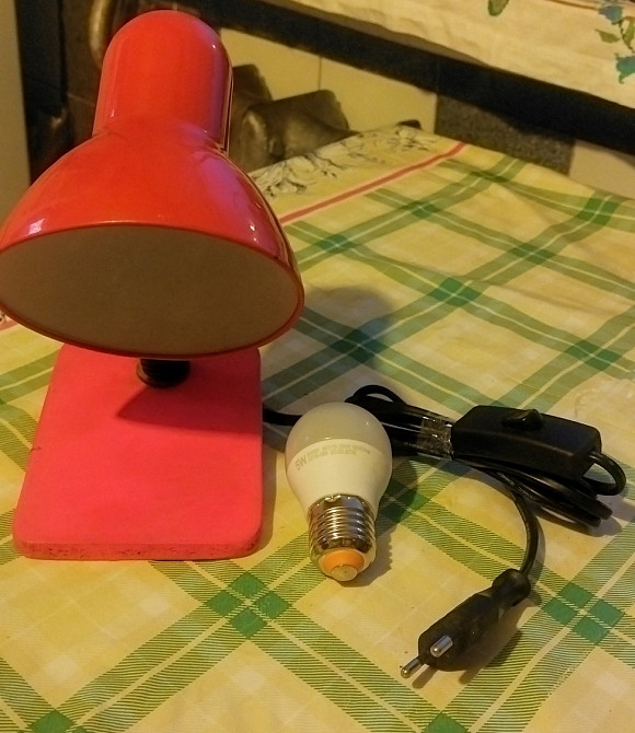 Портативна настільна лампа для читання червоного кольору+бонус Львів - зображення 2