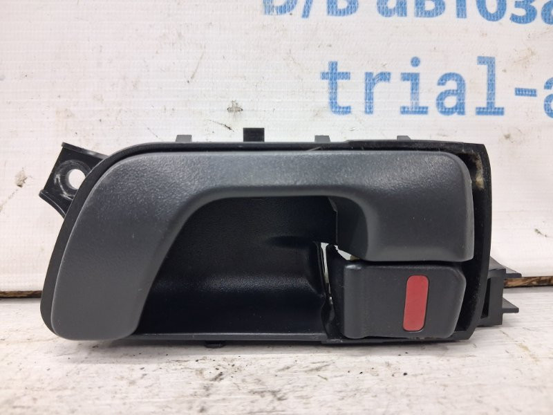 Ручка двери внутренняя левая Mitsubishi Pajero Wagon 3 3.2 ДИЗЕЛЬ 4M41 1999 (б/у) Київ - зображення 1