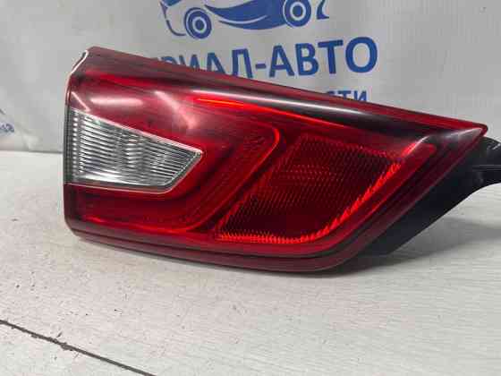 Фонарь задний внутренний левый Nissan Qashqai J11 1.6 DIESEL R9M 2013 (б/у) Киев
