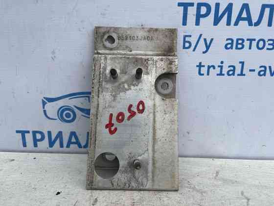 Кронштейн усилителя заднего бампера Infiniti QX60 L50 3.5 БЕНЗИН VQ35DE 2013 прав. (б/у) Киев