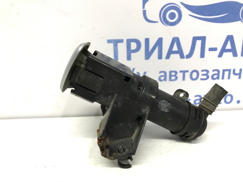 Омыватель фары левый Mitsubishi Outlander CU 2.4 БЕНЗИН 4G69 2003 (б/у) Київ - зображення 1