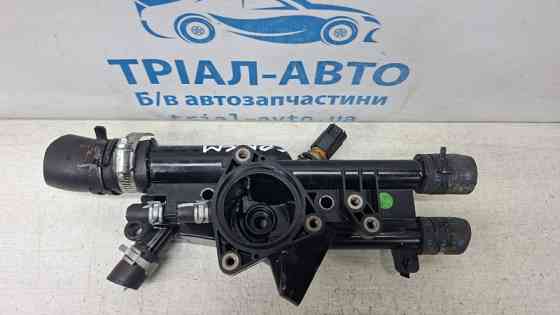 Корпус термостата Kia Sorento XM 2.4 БЕНЗИН G4KJ 2009 (б/у) Київ