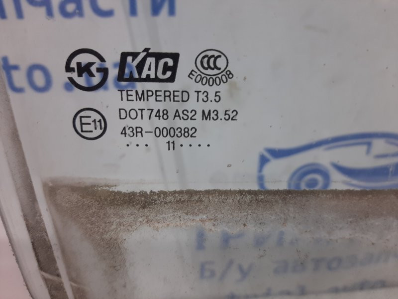 Стекло двери заднее правое Chevrolet Captiva C140 2.2 ДИЗЕЛЬ 2006 (б/у) Київ - зображення 2