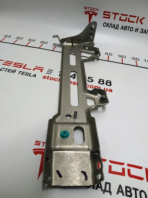 Кронштейн крепления подушки безопасности передняя пассажирская колени Tesla model X 1005260-00-H Киев - изображение 3