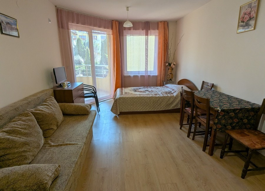 Однокомнатная квартира в комфортабельном комплексе в 200 м от моря в г.Бяла (Варненская обл.) ( Одеса - зображення 2