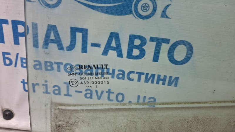 Стекло двери заднее левое Renault Megane 3 1.5 DIESEL K9K 2008 (б/у) Київ - зображення 2
