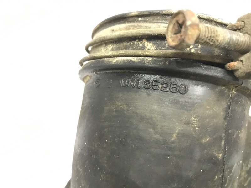 Патрубок воздушного фильтра Mitsubishi Outlander CU 2.4 БЕНЗИН 4G69 2003 (б/у) Київ - зображення 4