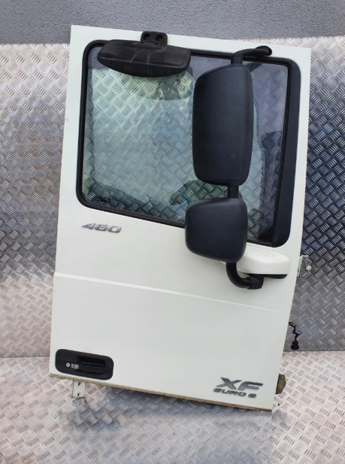 1950776 Стекло двери правой DAF XF 106 Euro 6 Львов - изображение 1