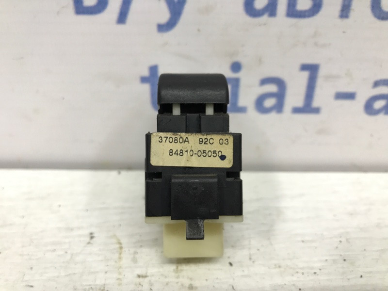 Кнопка стеклоподъемника Toyota Avensis T25 2.0 DIESEL 1CDFTV 2002 (б/у) Київ - зображення 2