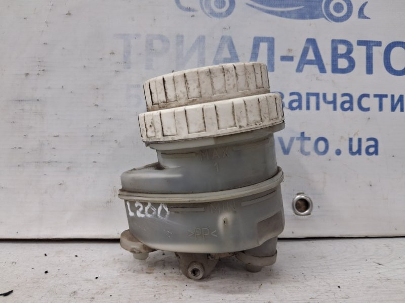 Бачок главного тормозного цилиндра Mitsubishi L200 KB 2.5 DIESEL 4D56 2006 (б/у) Київ - зображення 1