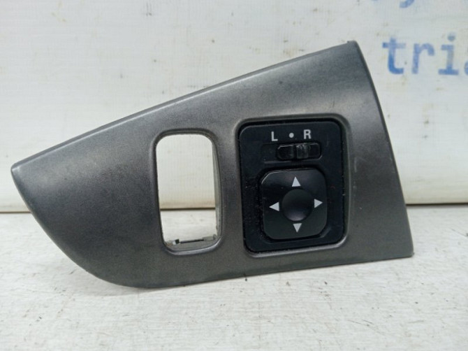 Блок управления зеркалами Mitsubishi Lancer 9 1.6 БЕНЗИН 4G18 2003 (б/у) Киев - изображение 1