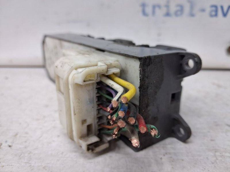 Блок управления стеклоподъемниками Toyota Camry 2006-2011 8482033251 (Арт. 63936) Киев - изображение 4