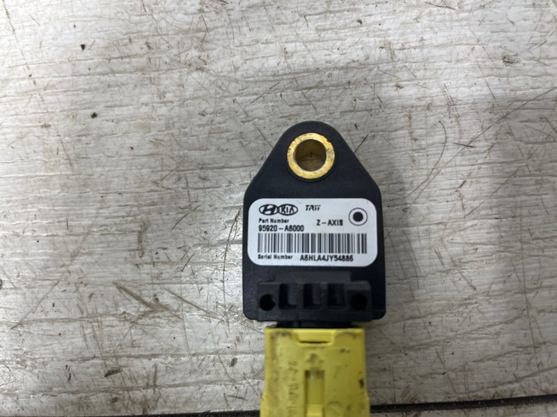 Датчик удара Hyundai I30 GD 1.6 DIESEL D4FB 2011 (б/у) Київ - зображення 5