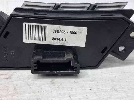 Кнопки руля Hyundai Santa fe 2012-2019 967202W000RYN (Арт. 69154) Київ