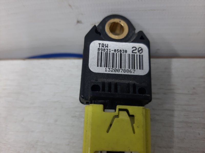 Датчик AIRBAG (удара) Toyota Avensis T27 1.8 БЕНЗИН 2ZRFAE 2009 (б/у) Київ - зображення 3