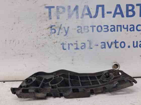 Кронштейн бампера передний левый Toyota Auris 2006-2012 5253602030 (Арт. 64173) Київ