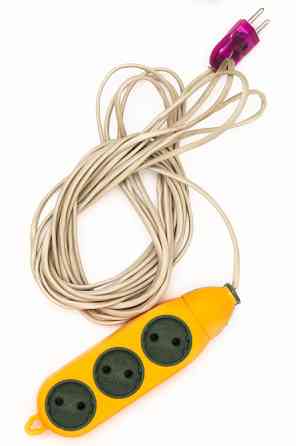 Провід 8 метрів з 2-х сторонньою колодкою на 6 роз´ємів (гнізда) Вишгород