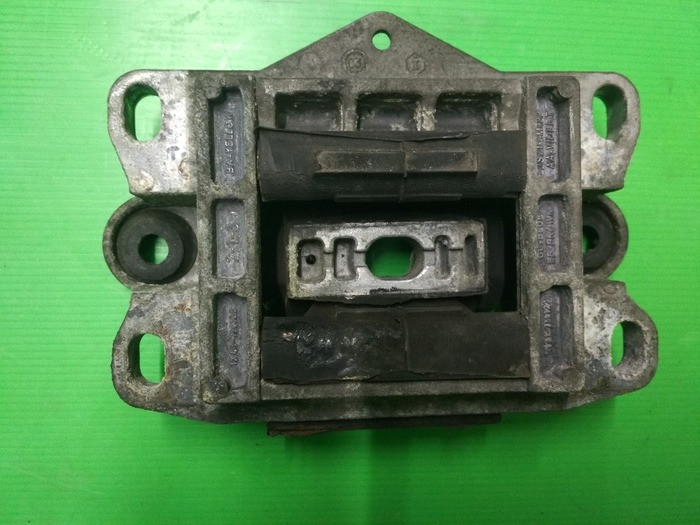 Подушка опора двигуна 1S71-7M122-CC Форд Мондео , верхня опора КПП 1X437M122 Винница - изображение 3