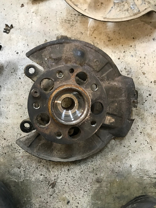 Бу поворотный кулак правый под ABS Mercedes W168 A1683301720 Кропивницький - зображення 2