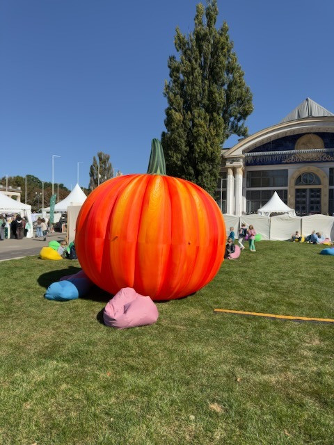 Декорации улиц надувные для оформления сцены, рекламы Київ - зображення 10