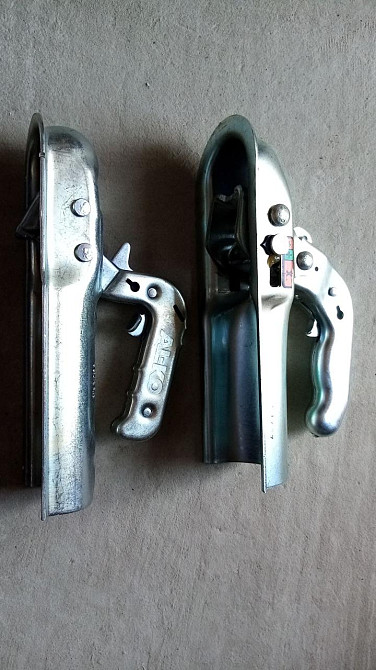 Зчіпний замок на причіп Фермер Balaton кругле дишло  50 мм 800 кг Баришівка - зображення 1