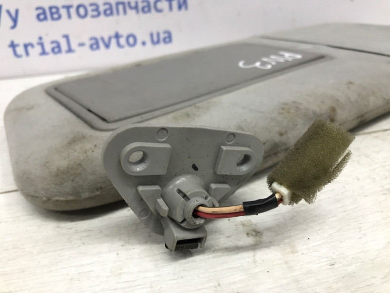 Козырек солнцезащитный правый Mitsubishi Pajero Wagon 3 3.2 ДИЗЕЛЬ 4M41 1999 (б/у) Київ - зображення 4