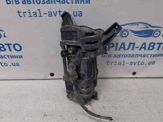 Фара противотуманная левая Kia Sorento XM 2.4 БЕНЗИН G4KJ 2009 (б/у) Київ
