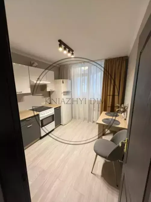 Є генератор . Оренда 1 км. кв. Урлівська,23Б, Позняки код 11202343 Киев - изображение 1