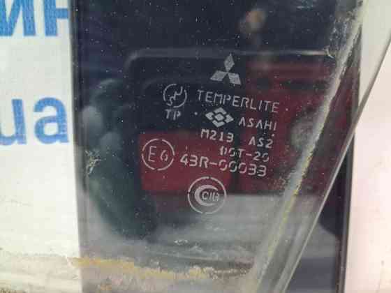 Стекло двери переднее левое Mitsubishi Pajero Wagon 1999-2006 MR436973 (Арт. 71131) Киев