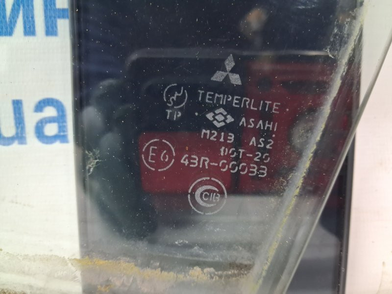 Стекло двери переднее левое Mitsubishi Pajero Wagon 3 3.2 ДИЗЕЛЬ 4M41 1999 (б/у) Киев - изображение 3