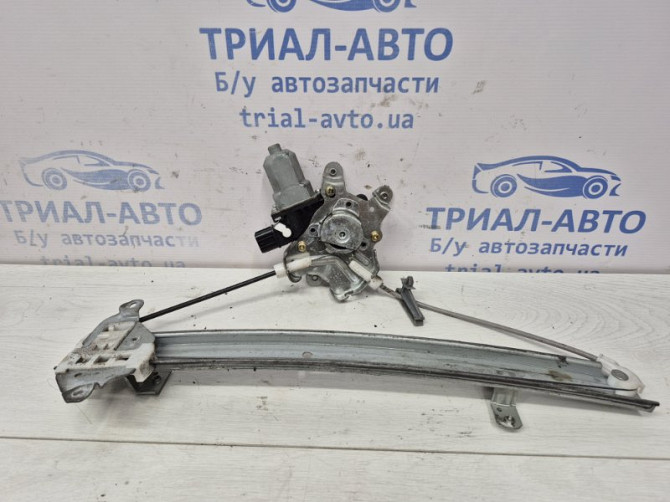 Стеклоподъемник задний левый Mitsubishi Lancer 9 1.6 БЕНЗИН 4G18 2003 (б/у) Киев - изображение 2
