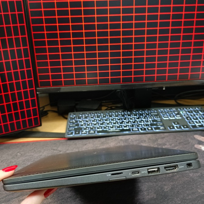 Ноутбук Dell Latitude 7420 i5-1135G7 16/512gb SSD m.2 NVMe IPS Full HD Iris Xe Graphics Київ - зображення 4