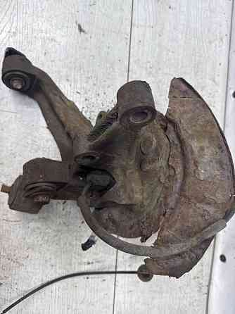 Цапфа задняя левая со ступицей Toyota Camry XV30 3.0 БЕНЗИН 1MZFE 2001 (б/у) Київ